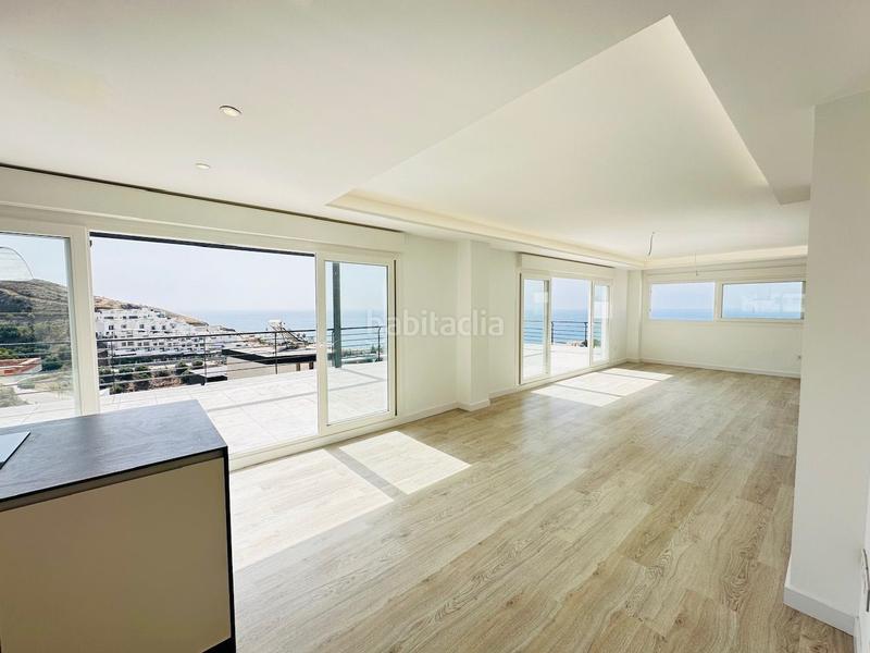 Foto 88a3e664-d9c6-4653-8d8b-b71ca463f699. Chalet villas de lujo de estilos modernos en la urbanización balcones dEl Peñoncillo costa. en Torrox