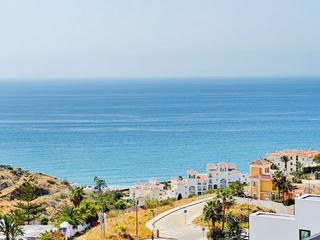 Chalet en El Peñoncillo. Villas de lujo  de estilos modernos en la urbanización balcones