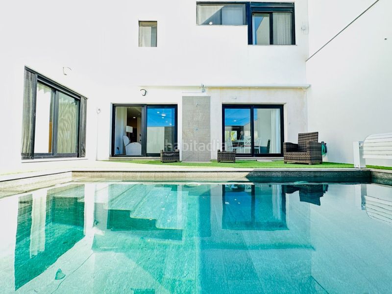 Foto 6b3bd419-32ac-455e-9029-420e81718a3c. Xalet amb piscina a Avda Pescia - Ctra de Frigiliana Nerja