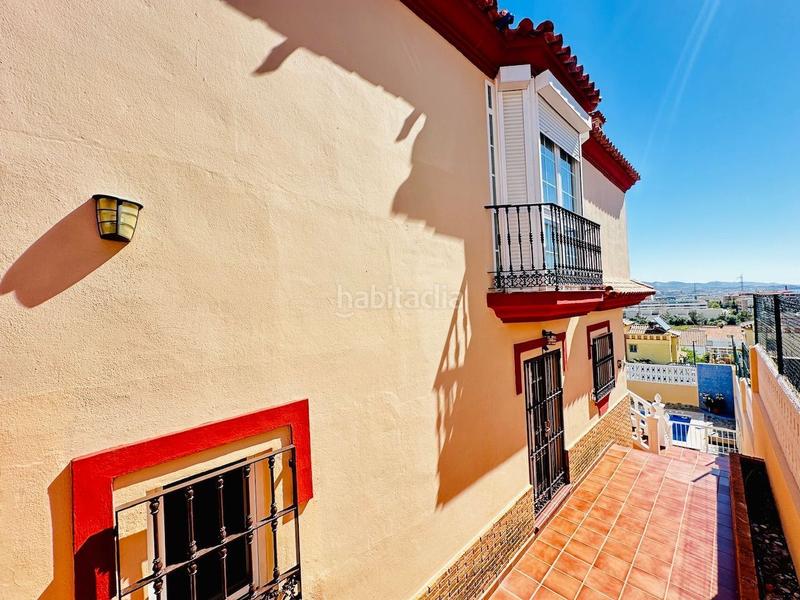 Foto 4a0c29ab-9c88-4b12-89f6-ad8429b9bcb5. Chalet villa de lujo ubicada en la urbanización Viña Málaga . en Torre del Mar