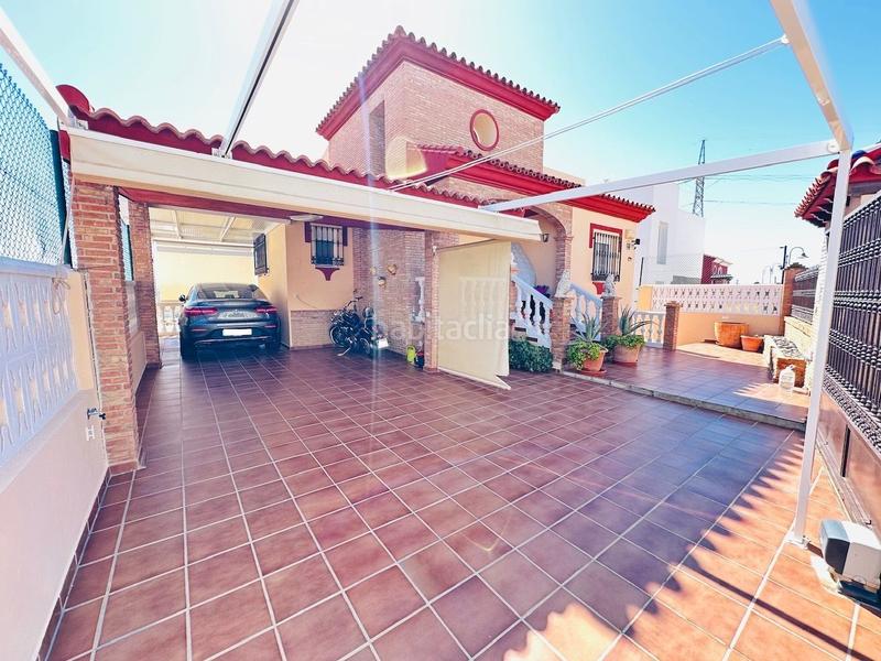 Foto 6633cbdb-cd97-457a-b45f-c9149e852cb4. Chalet villa de lujo ubicada en la urbanización Viña Málaga . en Torre del Mar