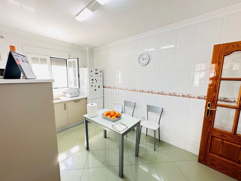 Foto 9c74d3ff-d776-4c01-babd-02b3dfee9d3f. Chalet villa de lujo ubicada en la urbanización Viña Málaga . en Torre del Mar