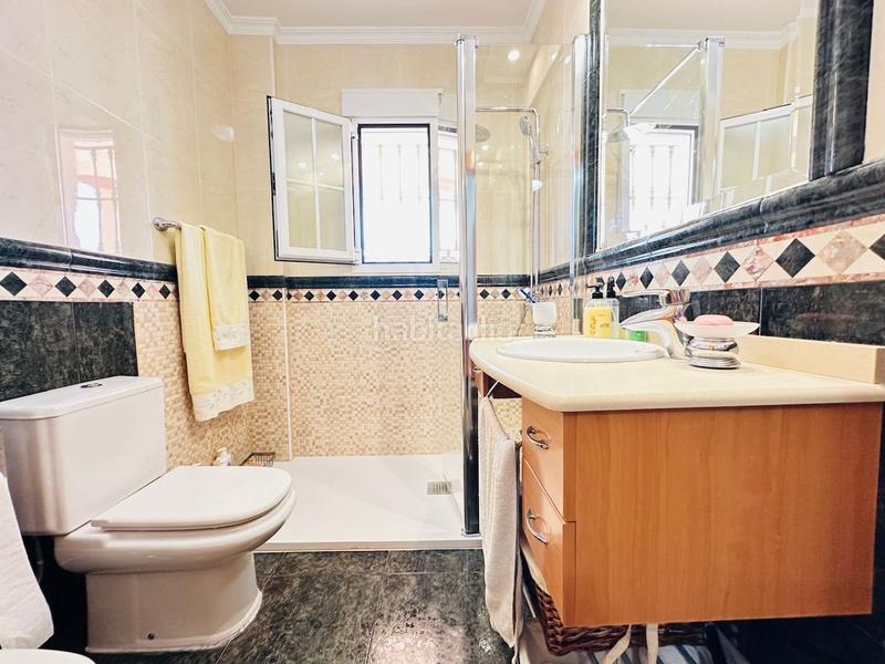 Foto e0b1b7bb-cdae-43b2-a761-73753392a453. Chalet villa de lujo ubicada en la urbanización Viña Málaga . en Torre del Mar