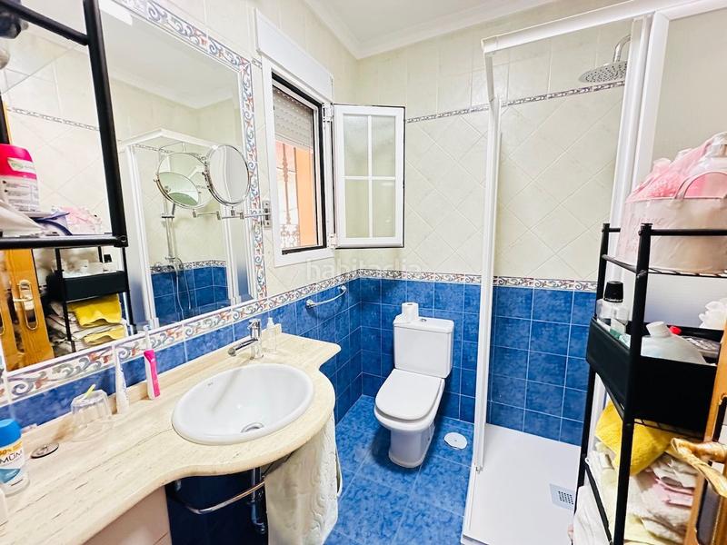 Foto f3a5935f-1e31-4f4e-bb27-374322785165. Chalet villa de lujo ubicada en la urbanización Viña Málaga . en Torre del Mar