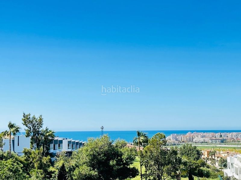 Foto d98fe66b-34b5-4325-afbf-ed48238c00da. Àtic amb piscina a Caleta de Velez