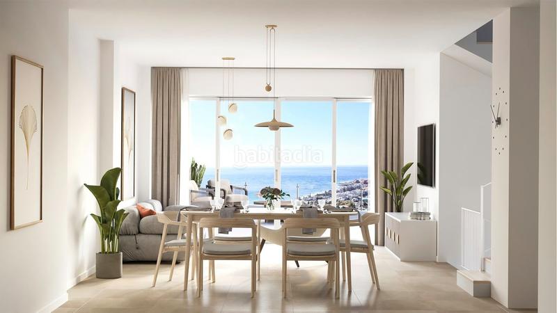 Foto eb634595-c4fa-4c31-be98-3ae9c58f0542. Casa adosada chalets de lujo de estilo moderno costa. en Torrox