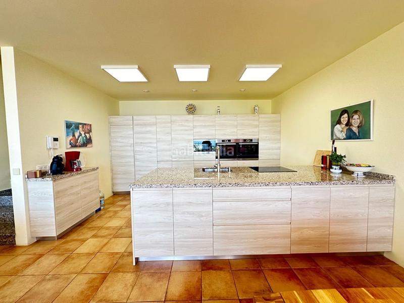 Foto 4ebeee56-52eb-4af2-9dae-82b7a2b18368. Chalet villa de lujo con diseño de estilo moderno a 6 kilómetros de nerja costa. en Torrox