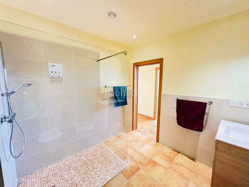 Foto aae02b8e-3f44-4c4c-bff5-f9c3a5269ef1. Chalet villa de lujo con diseño de estilo moderno a 6 kilómetros de nerja costa. en Torrox
