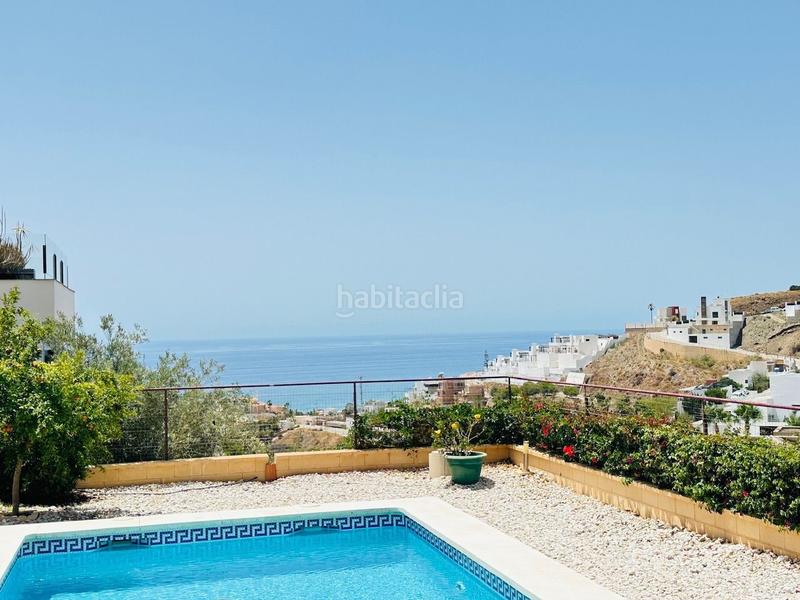 Foto b33e5648-3393-48ab-97e8-212f9ad44db5. Chalet villa de lujo con diseño de estilo moderno a 6 kilómetros de nerja costa. en Torrox