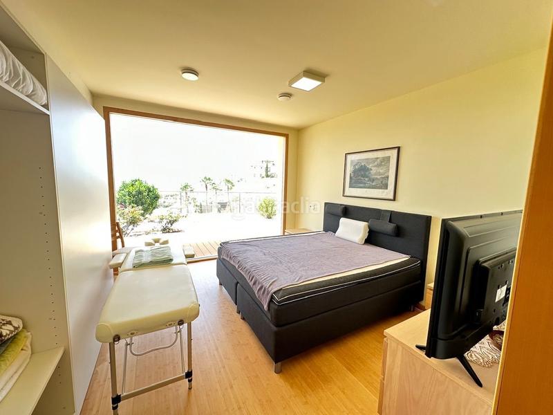Foto b57c01ed-caaf-4998-b191-018f10753802. Chalet villa de lujo con diseño de estilo moderno a 6 kilómetros de nerja costa. en Torrox