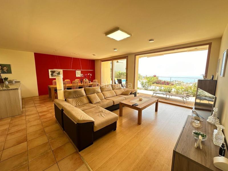 Foto cad6ff14-333f-4b35-9c66-5cf09345db7a. Chalet villa de lujo con diseño de estilo moderno a 6 kilómetros de nerja costa. en Torrox