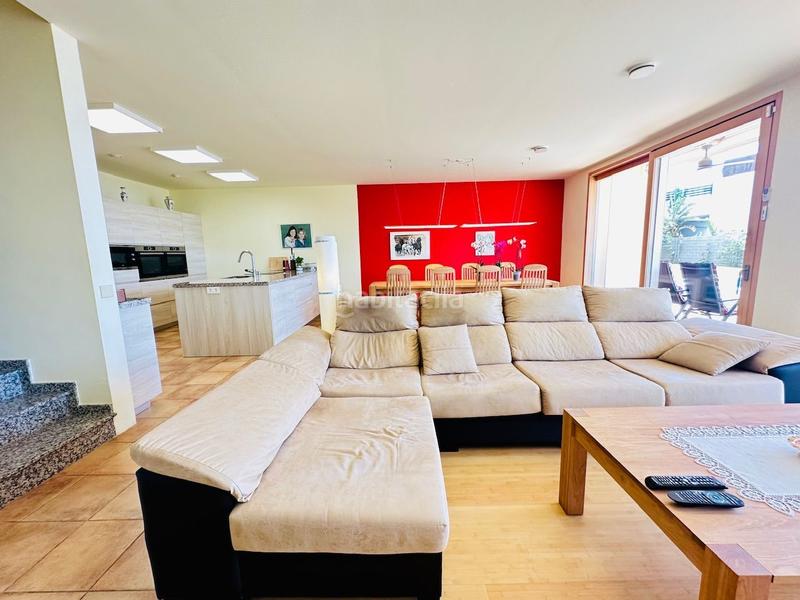 Foto d7fc2bd6-2e93-47c3-9c5b-f38dc747a642. Chalet villa de lujo con diseño de estilo moderno a 6 kilómetros de nerja costa. en Torrox