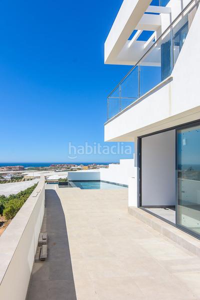 Foto 4aebd3b4-1c6b-4d28-bb79-aa0e0d92a943. Chalet villa de lujo de estilo moderno costa. en Torrox