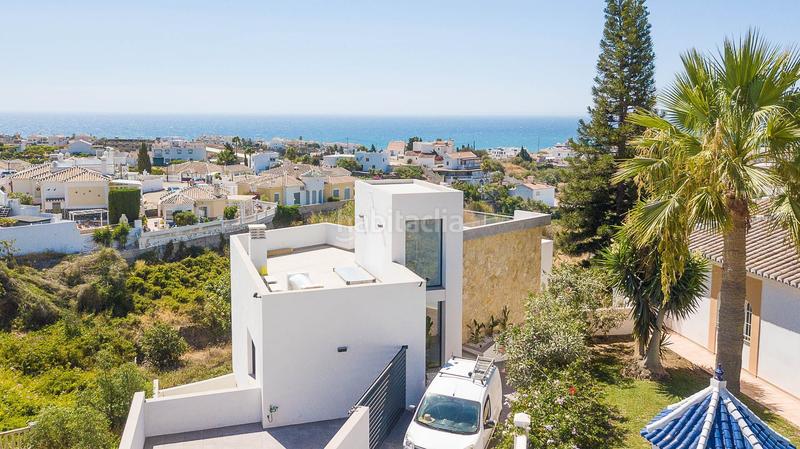 Foto 5bb4775b-b198-4b09-8919-13e59e5a390f. Chalet villa de lujo de estilo moderno costa. en Torrox