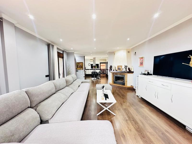 Foto 5f9c7a1b-16ea-4339-8a95-d7d039ad54d8. Chalet villa de lujo en una urbanización exclusiva costa málaga y a 5 minutos de nerja. en Torrox