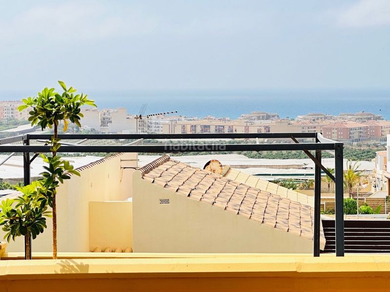 Foto ac6ec7d2-c4c2-4949-b104-03a5c00d54b9. Xalet amb piscina a Urbanización Santa Rosa Torrox
