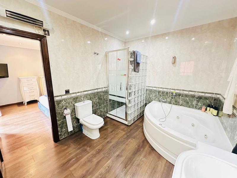 Foto e120a5f9-f0da-4447-bd38-6d35f97b2dcb. Chalet villa de lujo en una urbanización exclusiva costa málaga y a 5 minutos de nerja. en Torrox