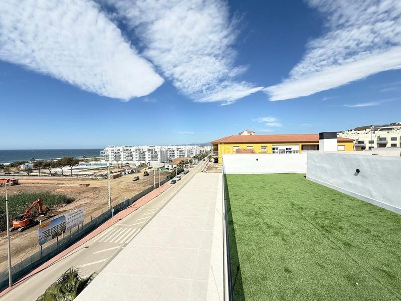 Foto 465fb558-f4f9-4739-baca-f8673d552a89. Piso  costa junto al mar. en Laguna Beach Torrox