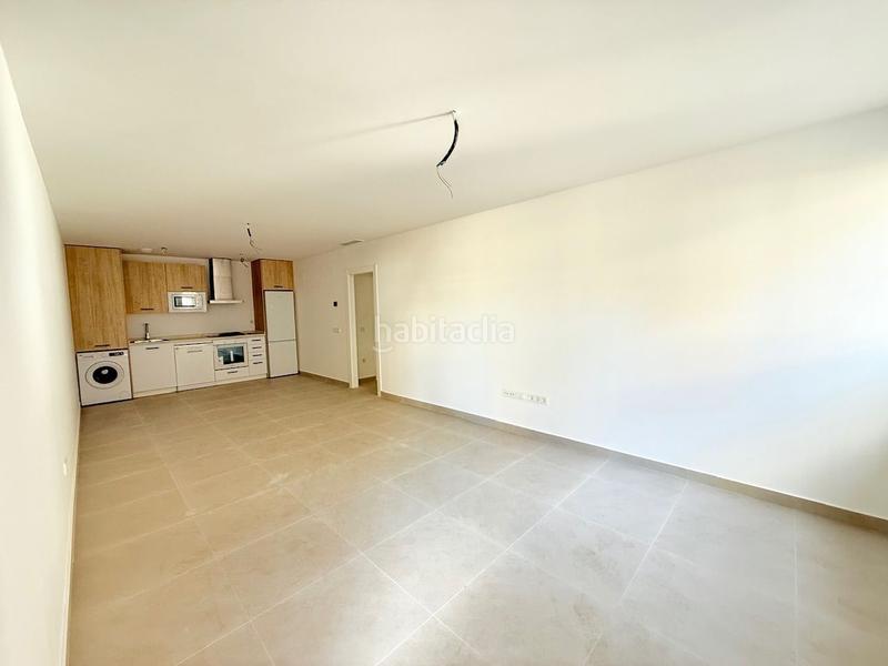 Foto 7b6dae8e-5453-4b77-87eb-1e7c1afa9fd4. Piso  costa junto al mar. en Laguna Beach Torrox