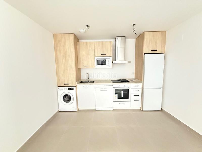 Foto 9f8a3c68-a3b3-4866-9eae-91de31e296b4. Piso  costa junto al mar. en Laguna Beach Torrox