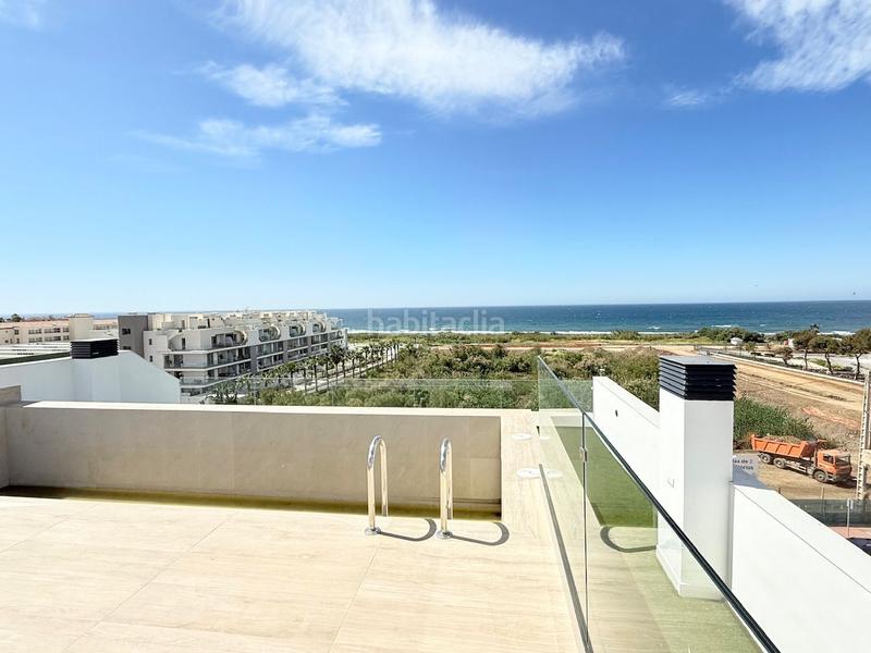 Foto cb334b37-7867-416c-a74b-b36cc91e0751. Piso  costa junto al mar. en Laguna Beach Torrox