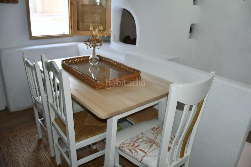 Foto 16dc2d3d-0548-45eb-9a63-eeb723b75dc1. Casa adosada casa de pueblo adosada totalmente reformada . en Salares