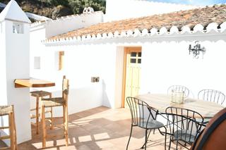 Maison jumelée à Salares. Casa de pueblo adosada totalmente reformada en salares.