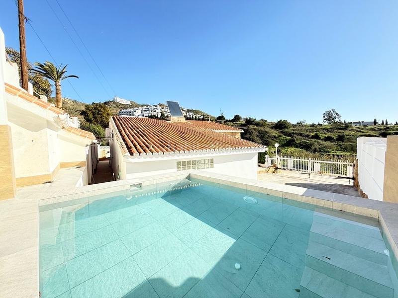 Foto 3a6b6808-f374-4690-94eb-ec7a1c9771d4. Casa amb calefacció piscina a El Peñoncillo Torrox