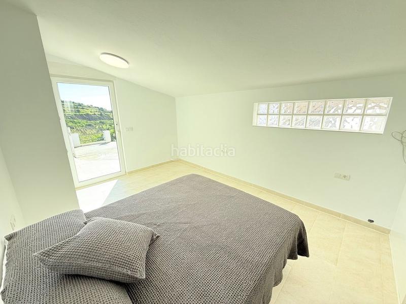 Foto 7f7c97e4-10bf-4e9f-b20d-445a7e1b9ae2. Casa chalet con piscina privada costa El Peñoncillo con vistas al mar. en Torrox