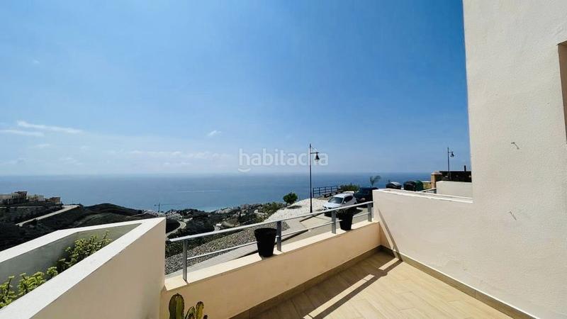 Foto 2bb85b0e-f903-4648-9d72-729247209871. Casa adosada chalet adosado costa con vistas panorámicas al mar en la urbanización balcones dEl Peñoncillo. en Torrox