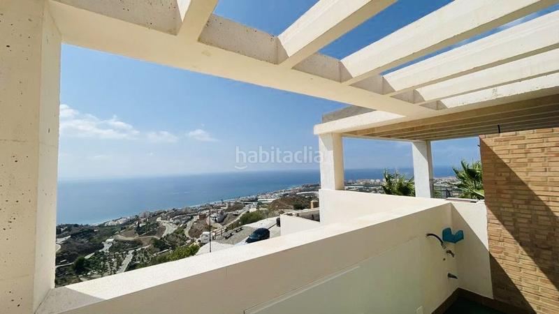 Foto 2cb3eccd-7b1b-4b22-ba2c-fe321c4aa02e. Casa adosada chalet adosado costa con vistas panorámicas al mar en la urbanización balcones dEl Peñoncillo. en Torrox