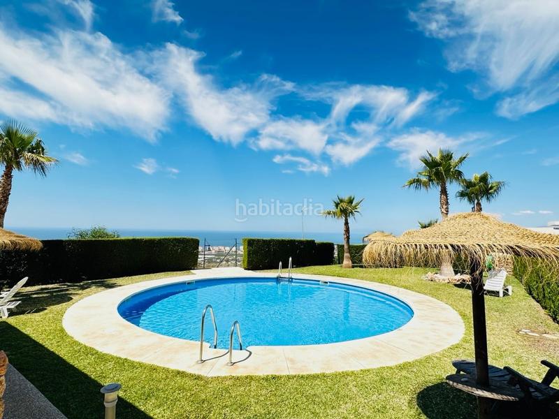 Foto 408e4f70-053c-409e-8617-ef342a370175. Casa adosada chalet adosado costa con vistas panorámicas al mar en la urbanización balcones dEl Peñoncillo. en Torrox