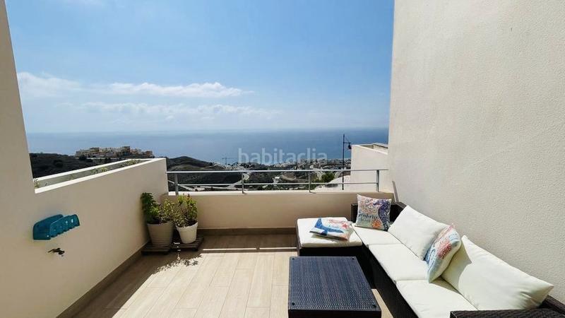 Foto 4aa88b18-4be0-4243-aac2-a6c399452e85. Casa adosada chalet adosado costa con vistas panorámicas al mar en la urbanización balcones dEl Peñoncillo. en Torrox