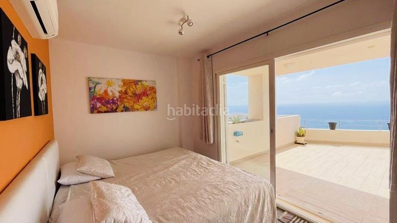 Foto b212c85d-5689-49d3-99b9-22b1c91205b7. Casa adosada chalet adosado costa con vistas panorámicas al mar en la urbanización balcones dEl Peñoncillo. en Torrox