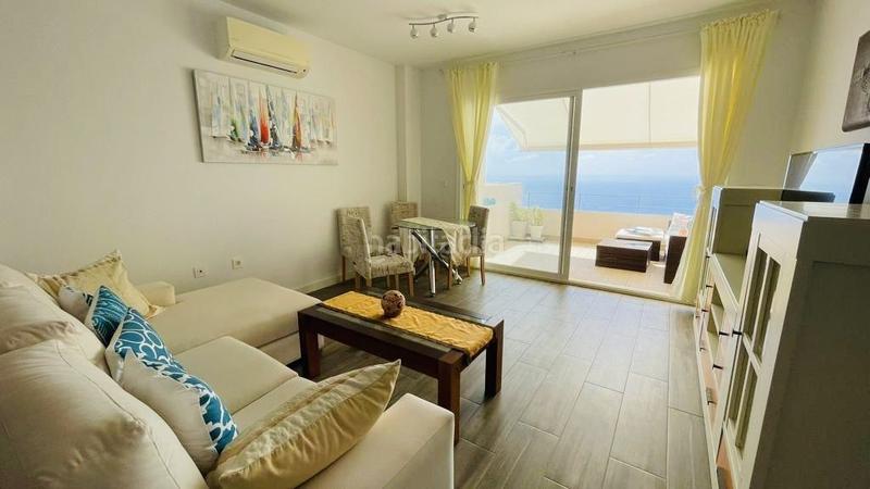 Foto c3e8765b-5166-467e-b87c-aebb3f997265. Casa adosada chalet adosado costa con vistas panorámicas al mar en la urbanización balcones dEl Peñoncillo. en Torrox