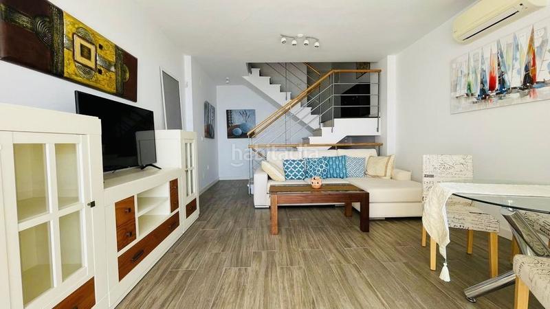 Foto f04c44d8-0aa8-413c-a29c-6f47342bd923. Casa adosada chalet adosado costa con vistas panorámicas al mar en la urbanización balcones dEl Peñoncillo. en Torrox