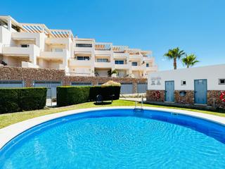 Maison jumelée à El Peñoncillo. Chalet adosado en torrox costa con vistas panorámicas al mar en