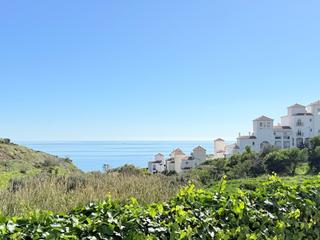 Casa a Chaparil - Torrecilla - Punta Lara. Chalet con piscina privada con vistas al mar a 6 kilómetros de n