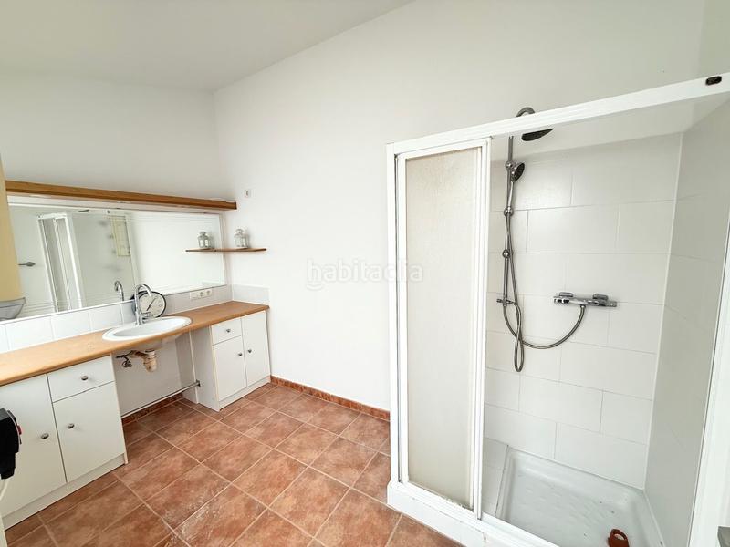 Foto 2c9ac56b-53ce-4329-983a-4b4ce9e43a7f. Casa chalet con piscina privada con vistas al mar a 6 kilómetros en torrox costa el peñoncillo. en Nerja