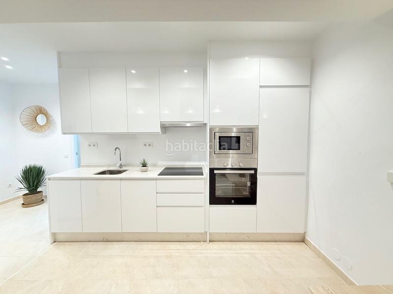 Foto 4435e601-ec25-44ac-862c-98d693224753. Casa chalet con piscina privada con vistas al mar a 6 kilómetros en torrox costa el peñoncillo. en Nerja