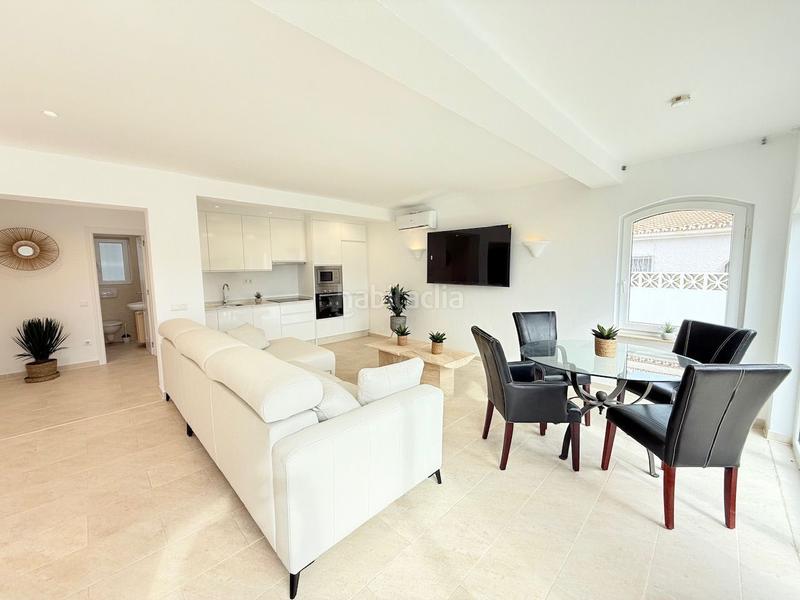 Foto dbfd2b36-aef1-4592-b8a5-60327e09ef5a. Casa chalet con piscina privada con vistas al mar a 6 kilómetros en torrox costa el peñoncillo. en Nerja