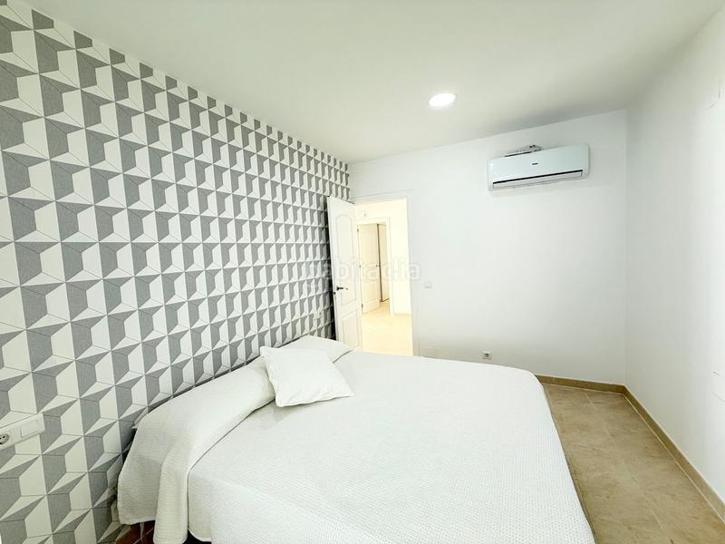 Foto ebb58239-da49-4001-bc15-bc6d4664b208. Casa chalet con piscina privada con vistas al mar a 6 kilómetros en torrox costa el peñoncillo. en Nerja
