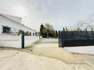 Casa a Alcaucín. Chalet en puente don manuel alcaucín.