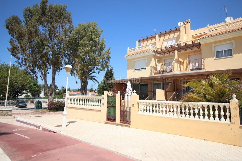 Foto 24a75f50-e27c-4759-8fe2-1995ba50521a. Maison jumelée avec chauffage piscine dans Paseo Marítimo de Levante Torre del Mar