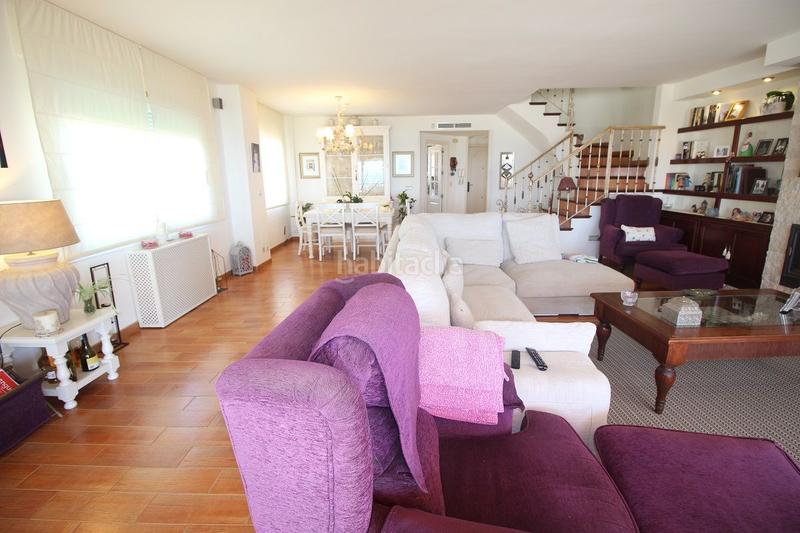 Foto 413cc219-d0a2-4ea8-bb50-be734d783ddc. Maison jumelée avec chauffage piscine dans Paseo Marítimo de Levante Torre del Mar