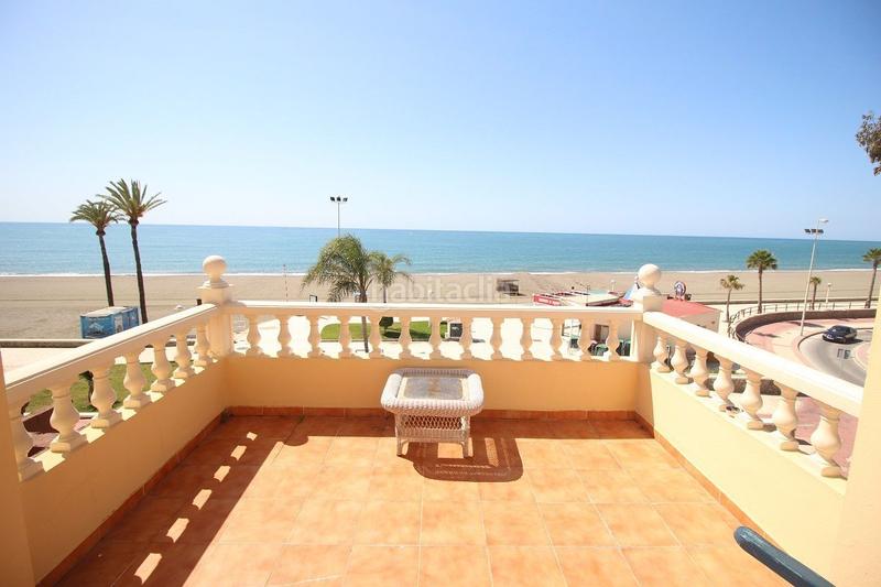 Foto 50c10449-7871-42b7-838e-115e353ef821. Casa adosada espectacular chalet de lujo situado en primera línea de playa málaga con salida directa al paseo marítimo. en Torre del Mar