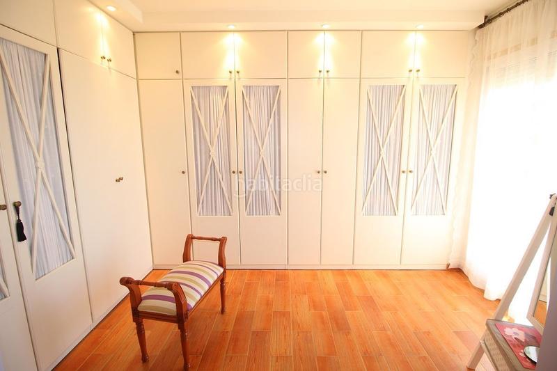 Foto 5da30a7b-2bae-4aa7-9ff9-77354d1efd3b. Casa adosada espectacular chalet de lujo situado en primera línea de playa málaga con salida directa al paseo marítimo. en Torre del Mar