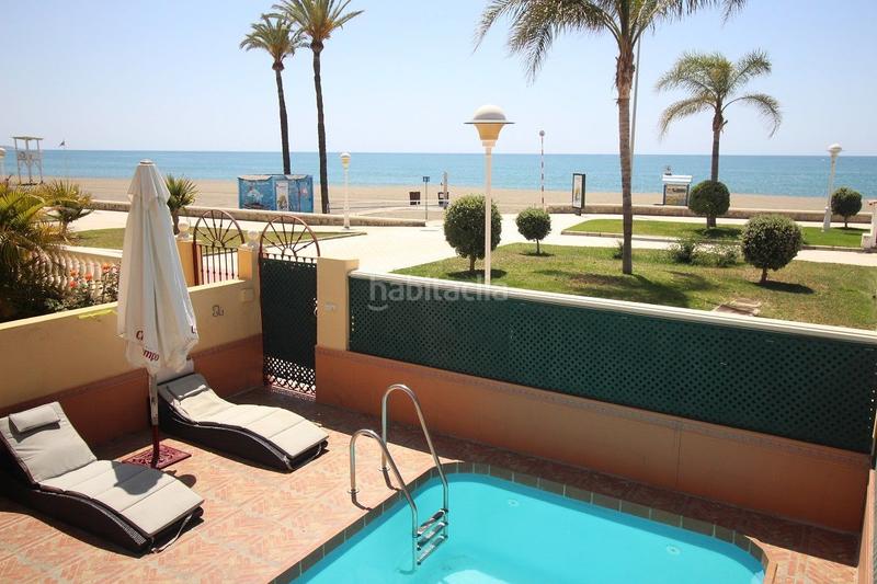 Foto 9c029fd1-1b3e-486d-a1fd-1e0a3bab70e2. Casa adosada espectacular chalet de lujo situado en primera línea de playa málaga con salida directa al paseo marítimo. en Torre del Mar