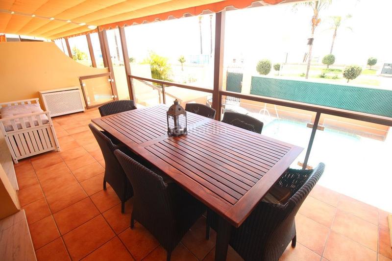 Foto cddddc83-13a8-408c-b831-dd583935d587. Casa adosada espectacular chalet de lujo situado en primera línea de playa málaga con salida directa al paseo marítimo. en Torre del Mar
