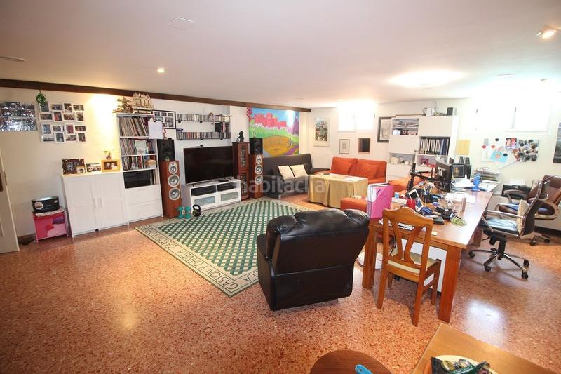 Foto d9e63f08-27e1-4473-992a-9b618b762607. Casa adosada espectacular chalet de lujo situado en primera línea de playa málaga con salida directa al paseo marítimo. en Torre del Mar
